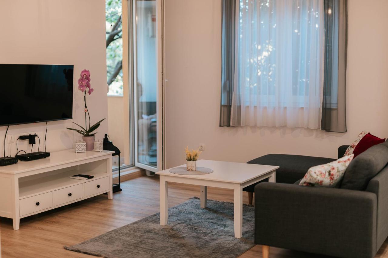 Bell Tower Apartment Mostar Buitenkant foto
