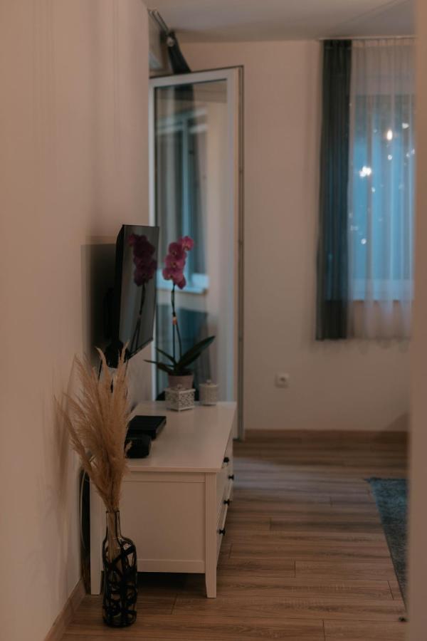 Bell Tower Apartment Mostar Buitenkant foto