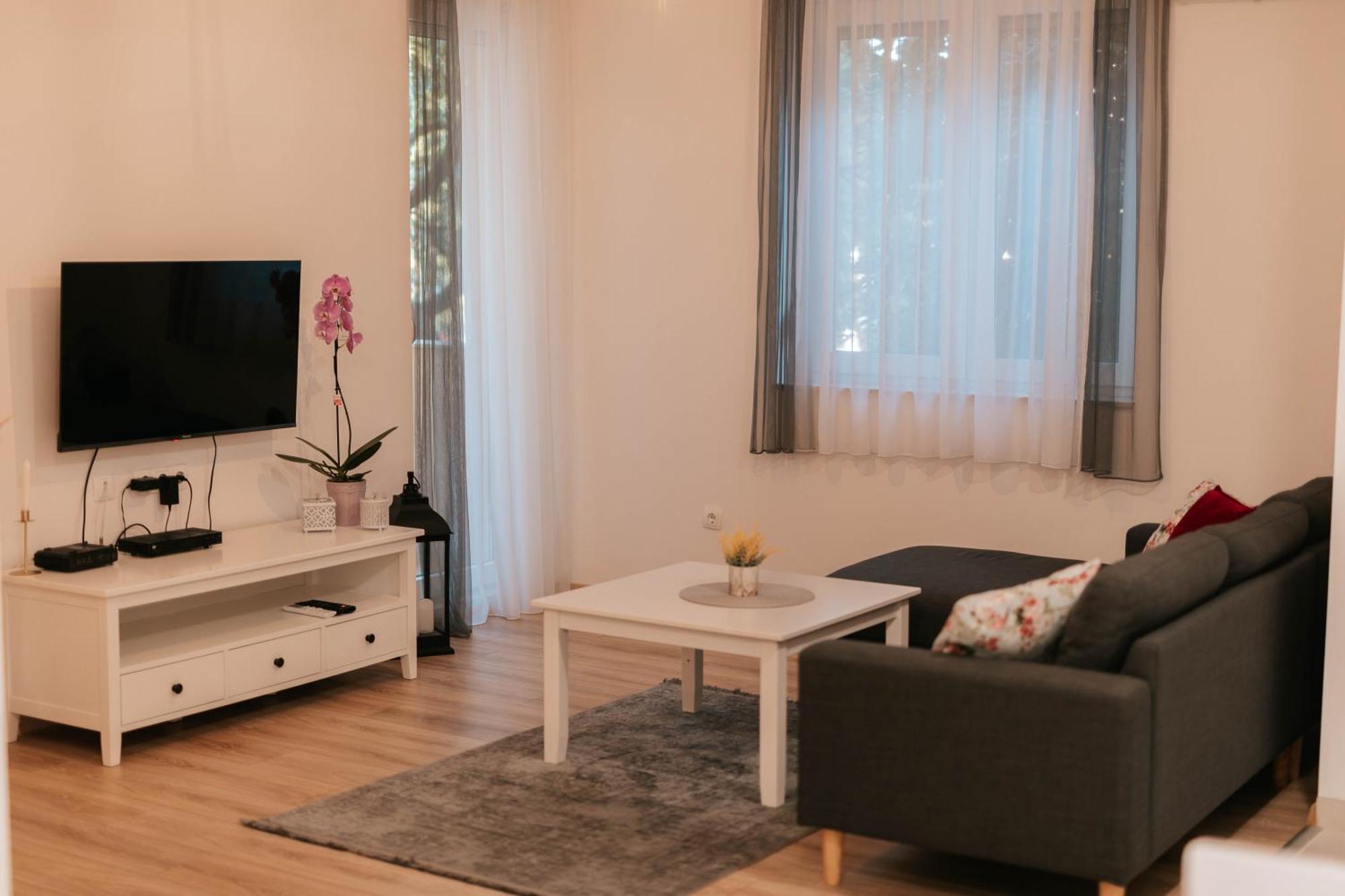 Bell Tower Apartment Mostar Buitenkant foto